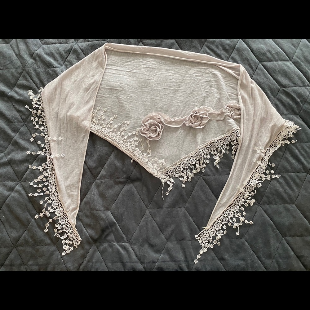 Triangle scarf